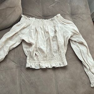 Crop top with sleeves